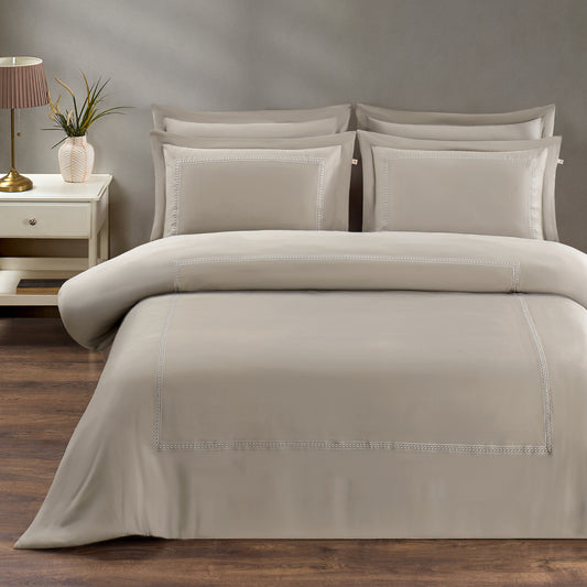 Pasioni İncanto Delik Nakışlı Bej Çift Kişilik Saten Nevresim Takımı