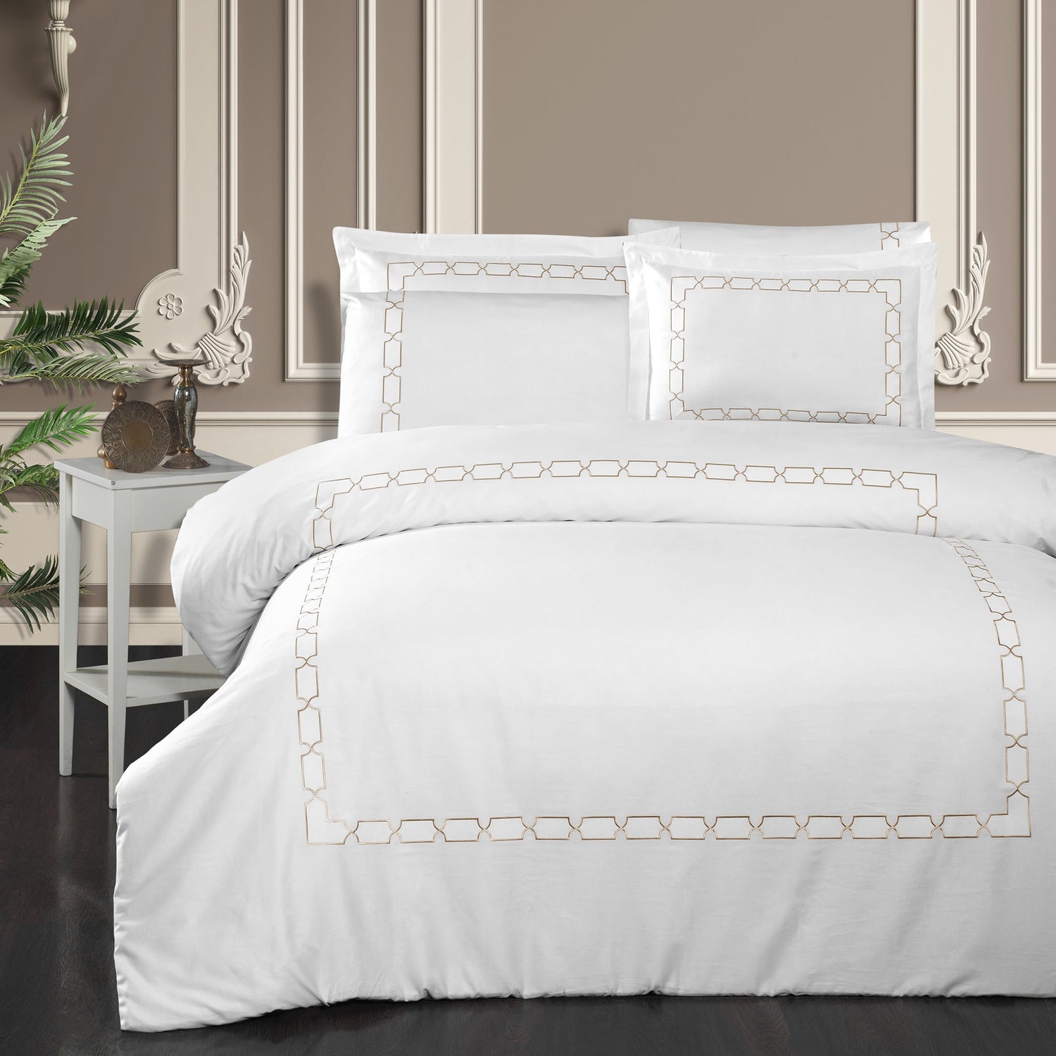 Conde - Çerçeve Nakışlı Pamuk Saten Çift Kişilik Nevresim Takımı - Pasioni