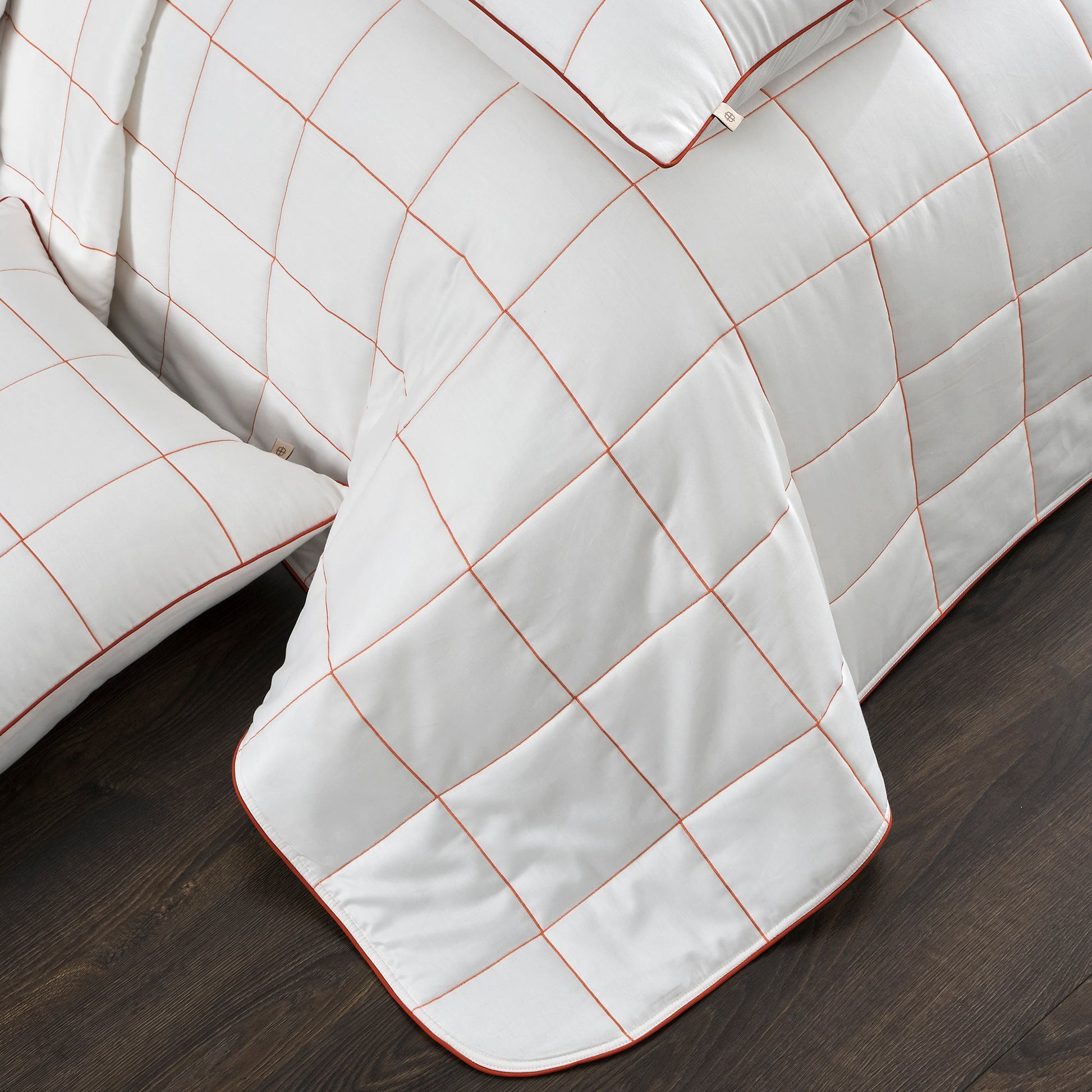 PASIONI MONDO BEYAZ SATEN NAKIŞLI 6 PARÇA YATAK ÖRTÜSÜ TAKIMI - Pasioni