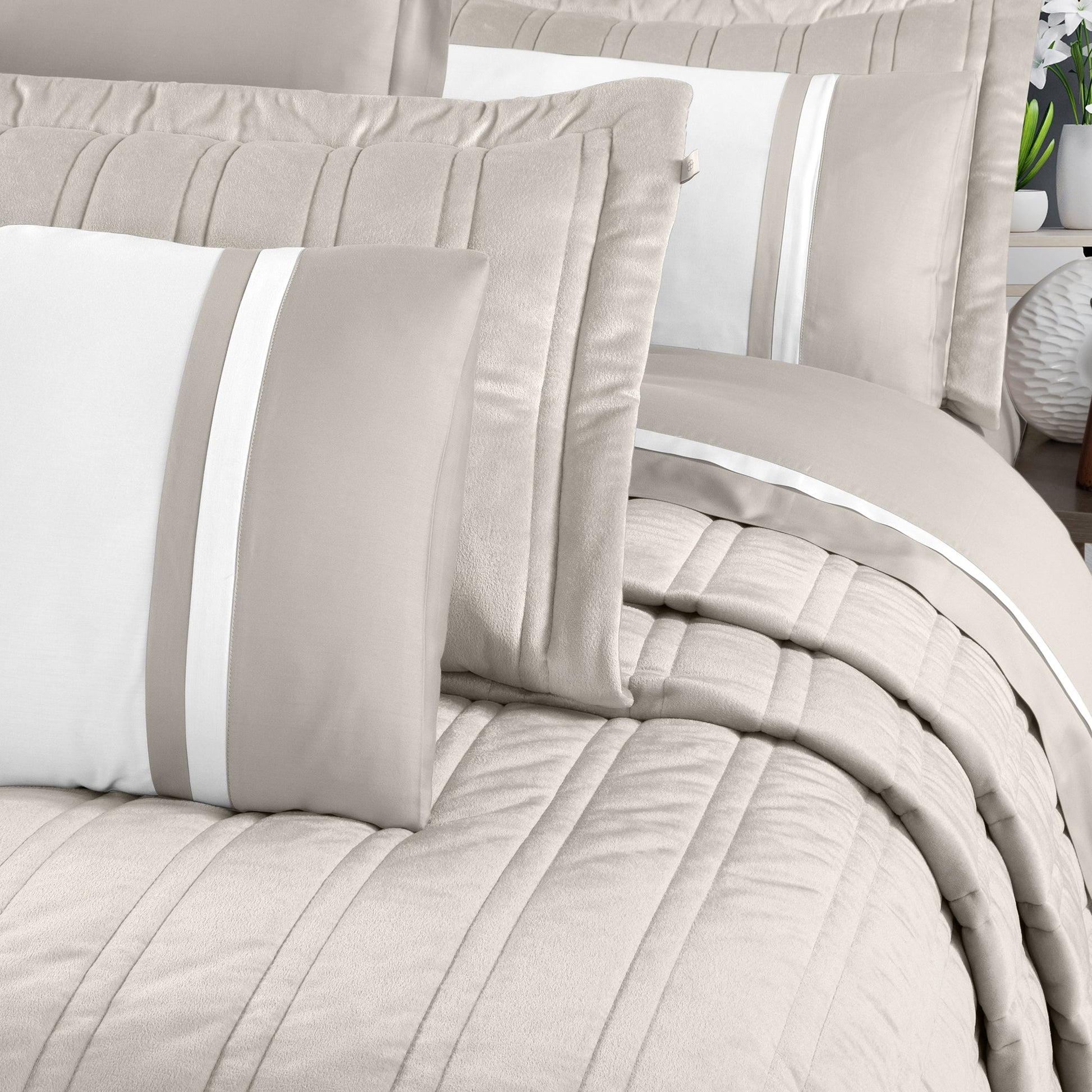 PASIONI - ROMEO - VELVET BEJ ÇİFT KİŞİLİK YATAK ÖRTÜSÜ TAKIMI - Pasioni