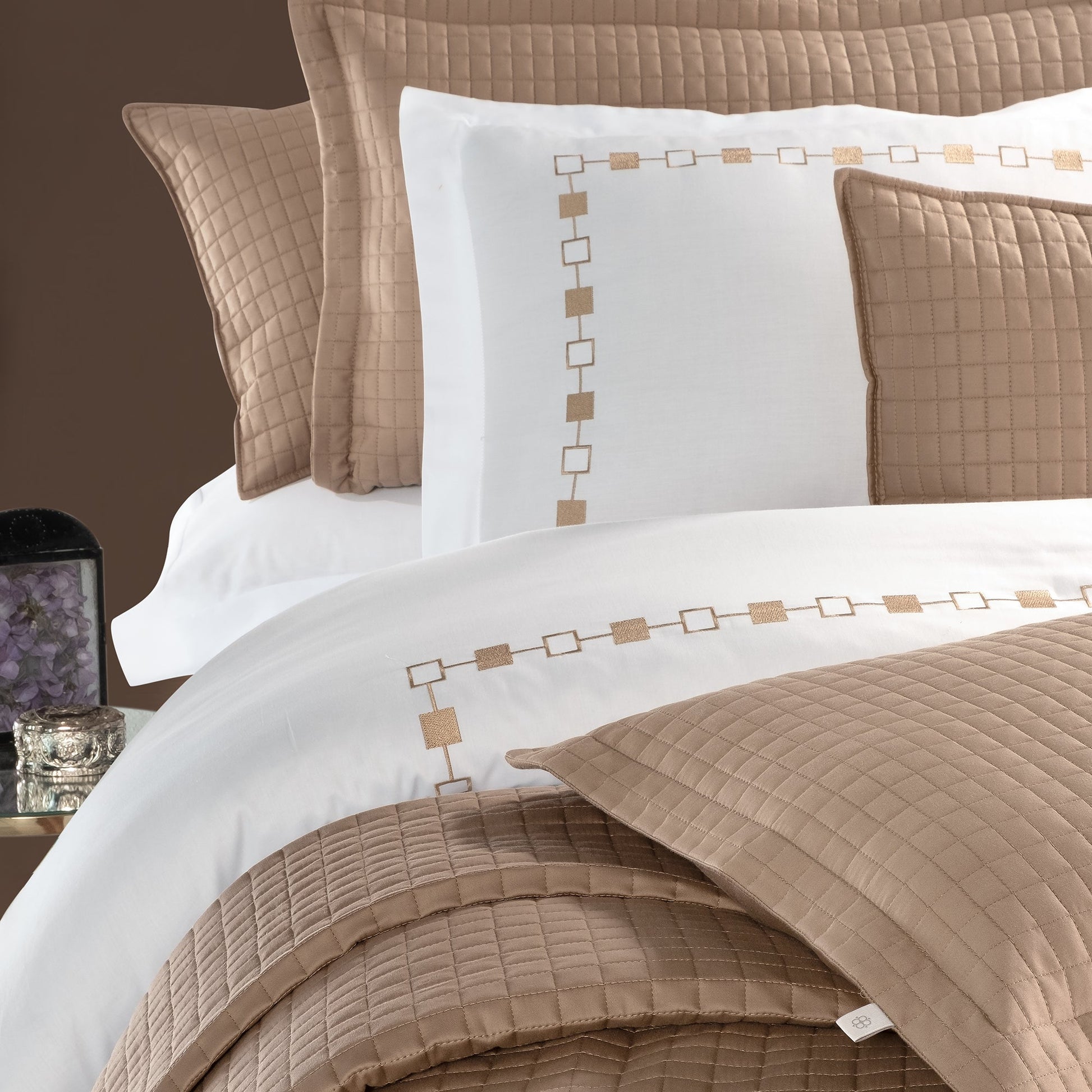 PASIONI - Saten - Elegante - Camel Nakışlı Çift Kişilik Nevresim Takımı - Pasioni