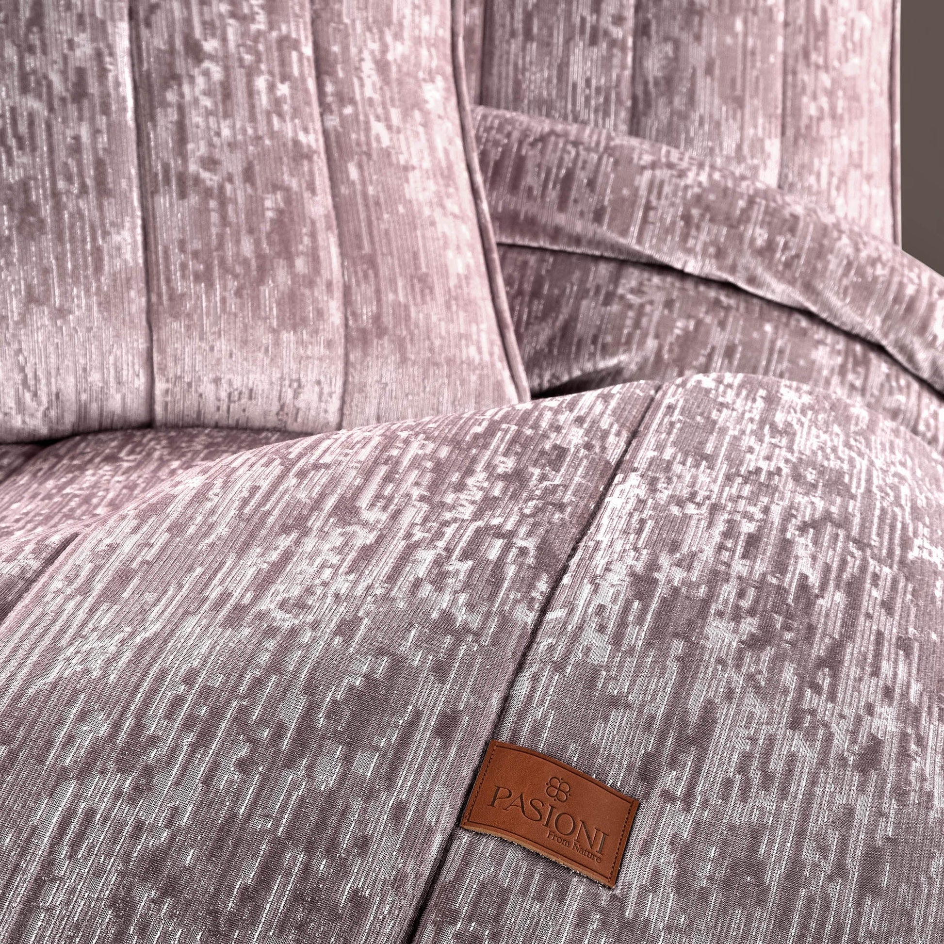 PASIONI - Velvet - Gerardo - Jakar Kadife Gül Kurusu Çift Kişilik Yatak Örtüsü Takımı - Pasioni