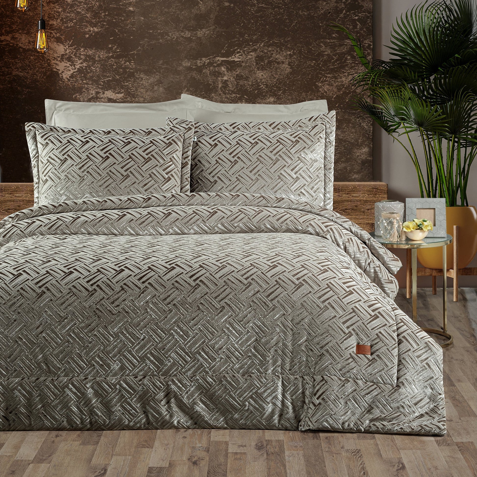 PASIONI - Velvet - Salvatore - Jakar Kadife cappucino - bej Çift Kişilik Yatak Örtüsü Takımı - Pasioni