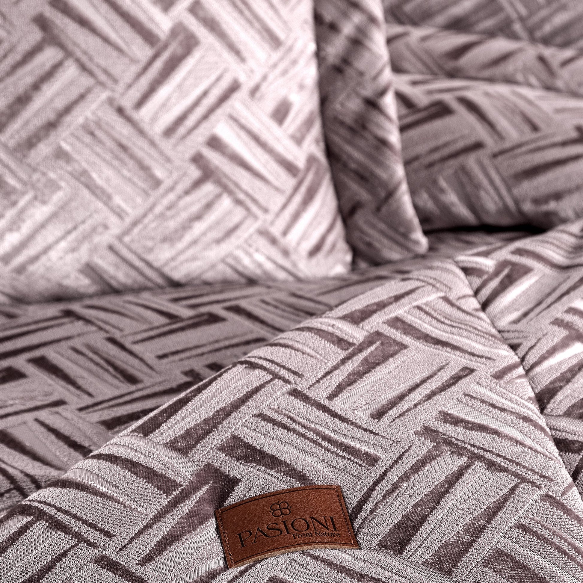 PASIONI - Velvet - Salvatore - Jakar Kadife Gül Kurusu Çift Kişilik Yatak Örtüsü Takımı - Pasioni