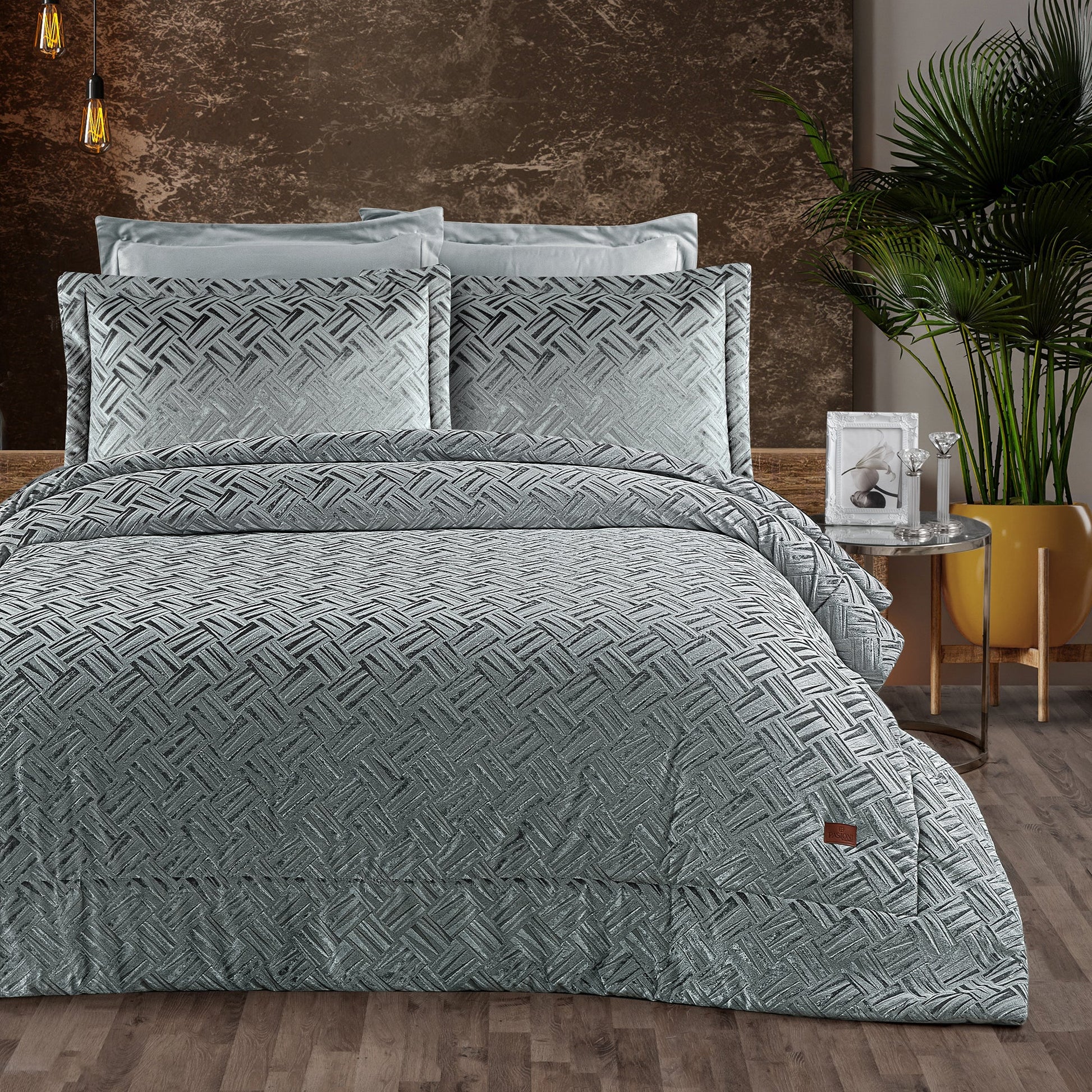 PASIONI - Velvet - Salvatore - Jakar Kadife Gümüş Gri Çift Kişilik Yatak Örtüsü Takımı - Pasioni
