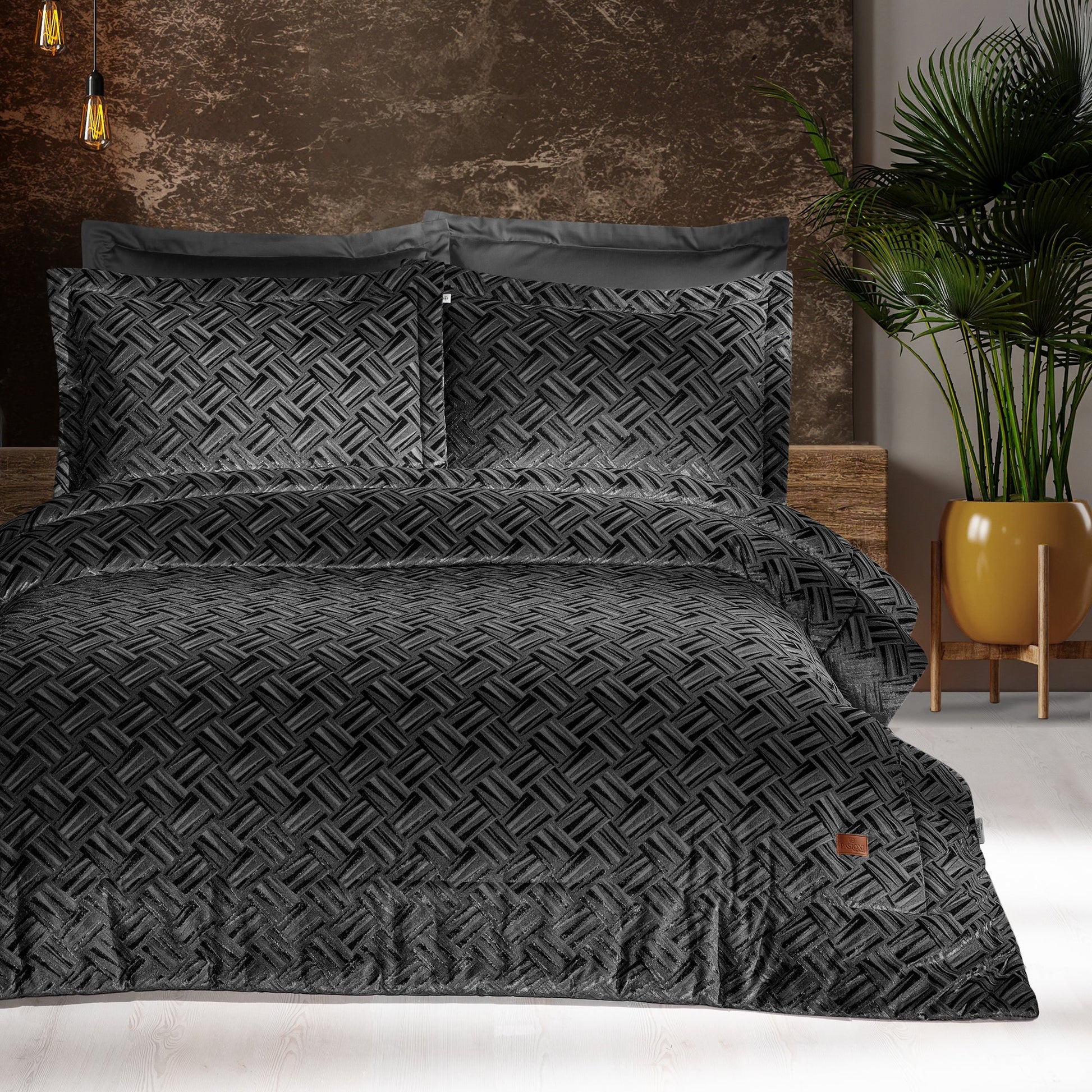 PASIONI - Velvet - Salvatore - Jakar Kadife Siyah Çift Kişilik Yatak Örtüsü Takımı - Pasioni
